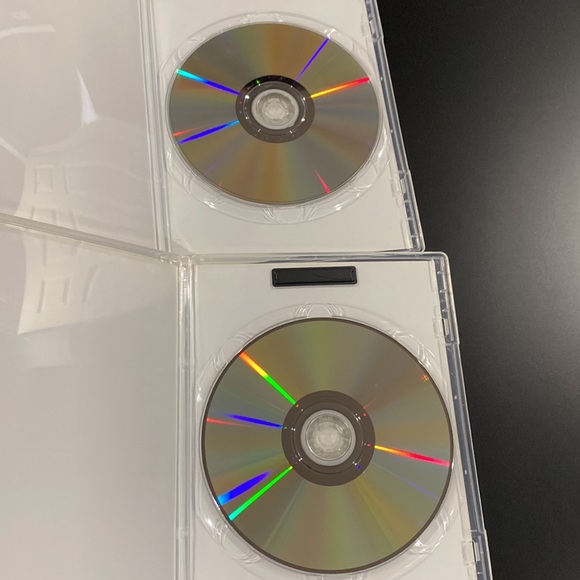 Magnum P.I. - The Complete Second Season - Picture 5 of 7